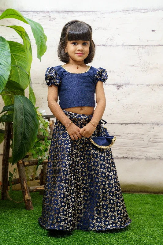 Heena Benarasi crop top & skirt corduroy skirt textured